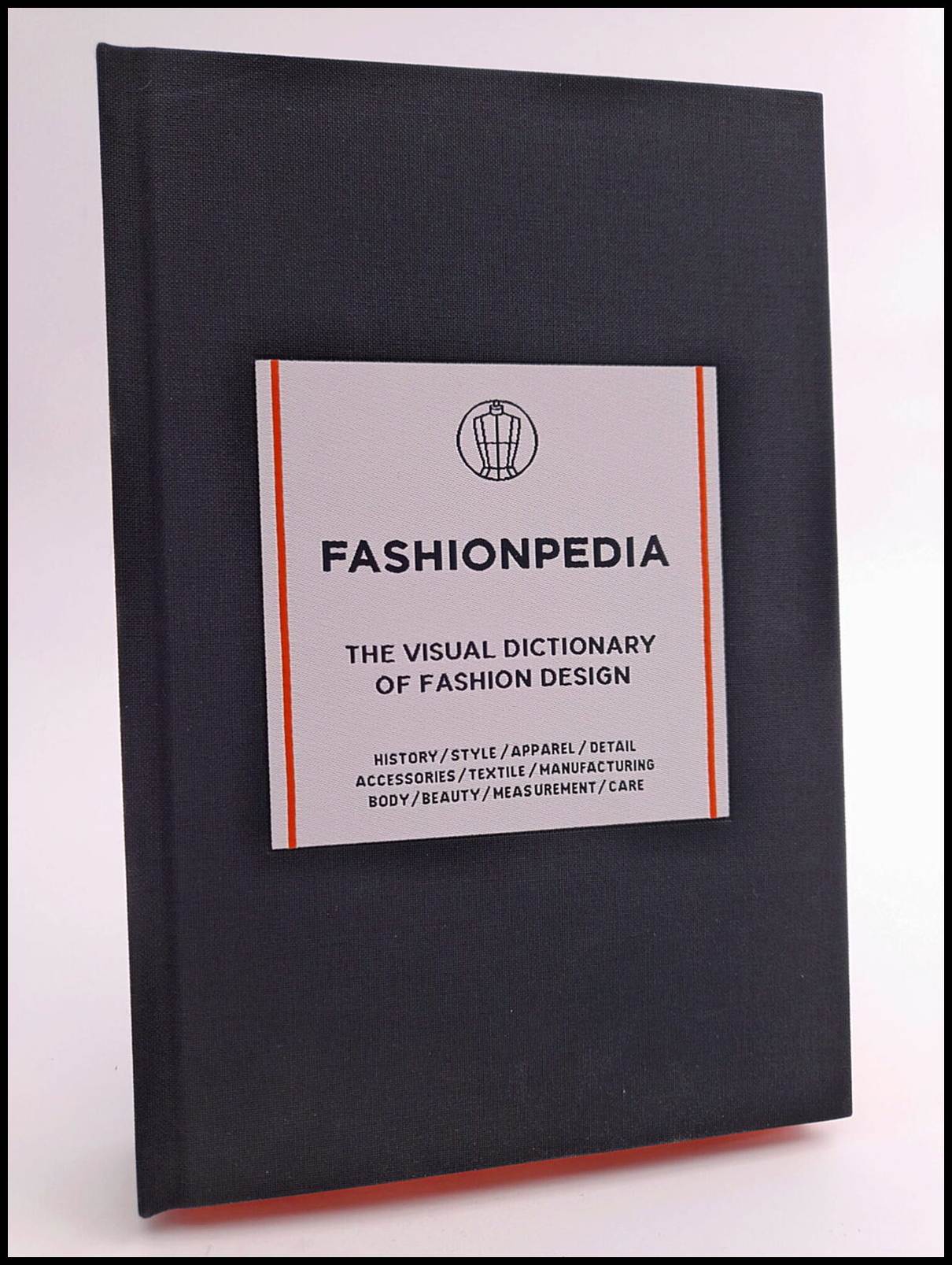 Fashionpedia : The visual dictionary of fashion design